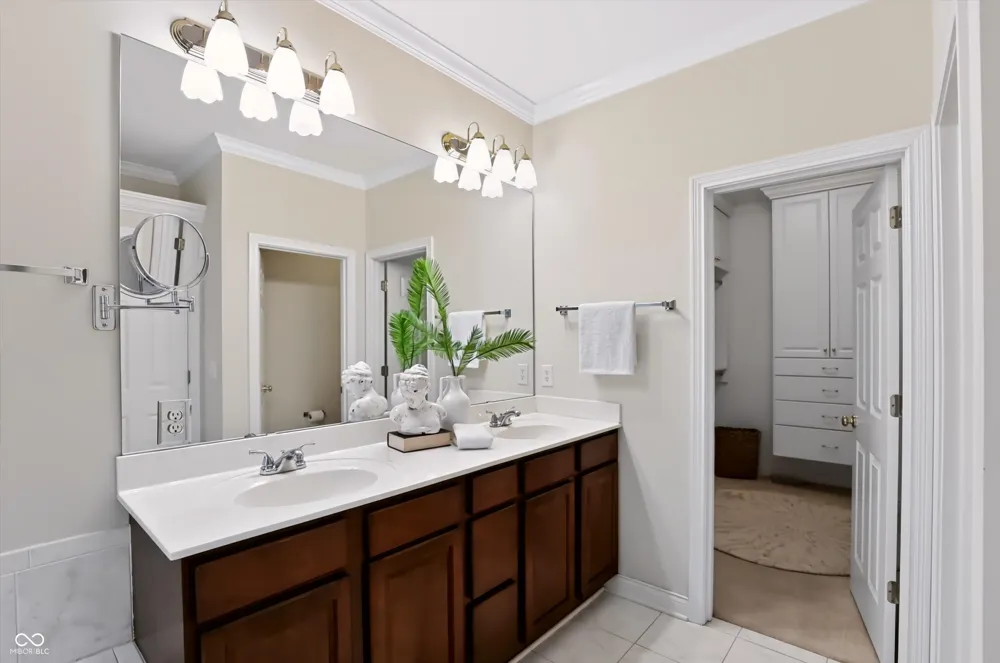 5245 Cheyenne Moon Carmel, IN 46033