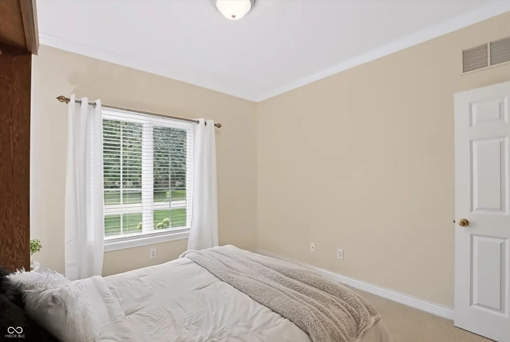 5245 Cheyenne Moon Carmel, IN 46033
