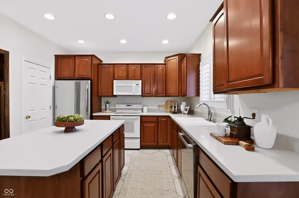 5245 Cheyenne Moon Carmel, IN 46033