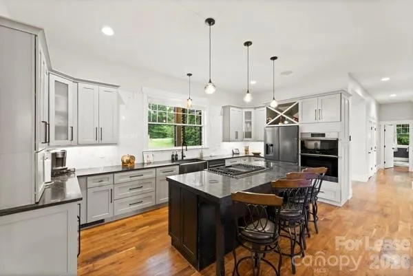 5200 Shoreview Drive Concord, NC 28025