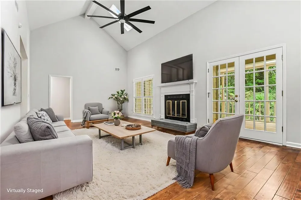 560 Flying Scot Way Alpharetta, GA 30005