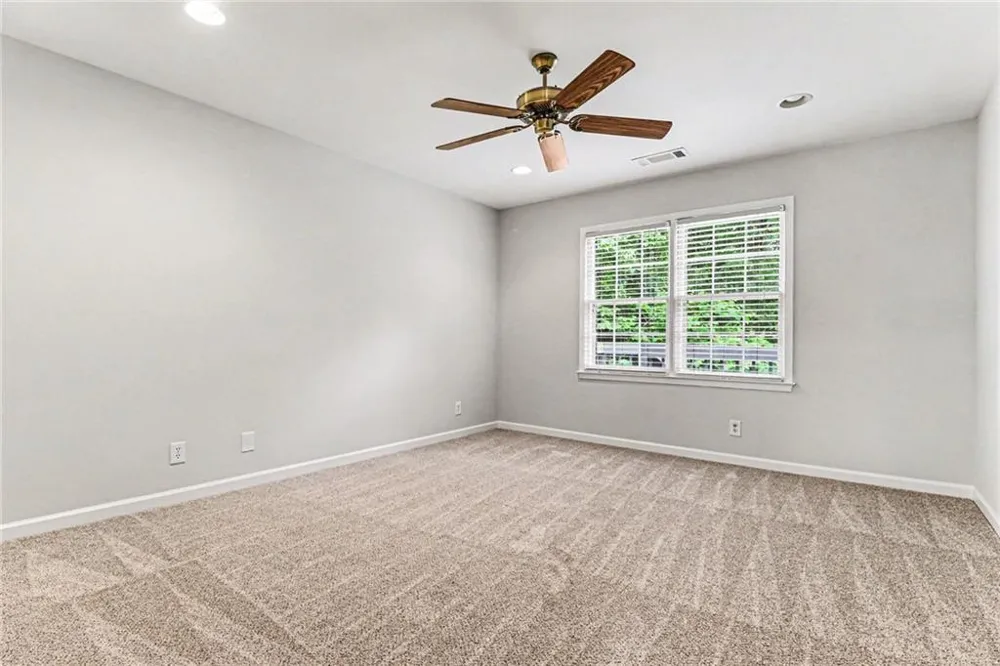 560 Flying Scot Way Alpharetta, GA 30005