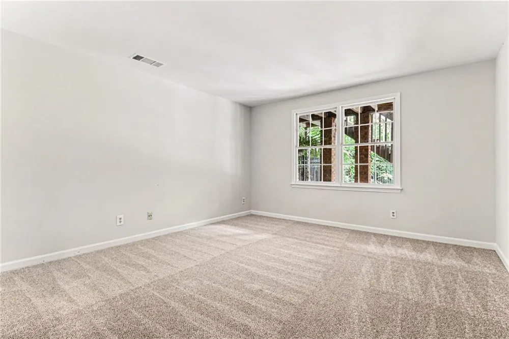 560 Flying Scot Way Alpharetta, GA 30005