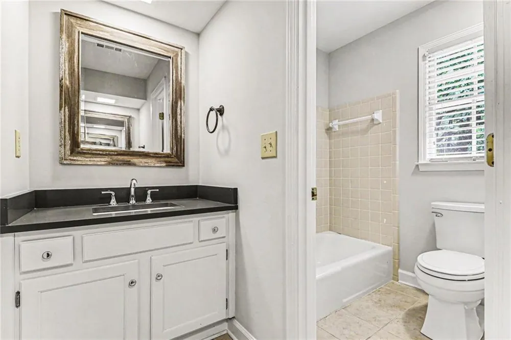 560 Flying Scot Way Alpharetta, GA 30005