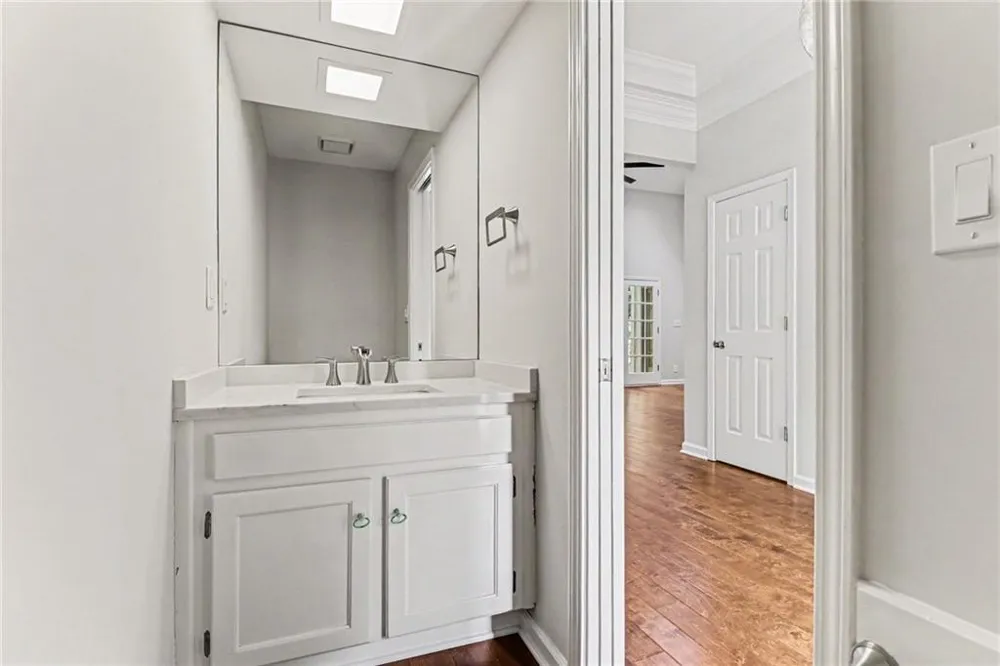 560 Flying Scot Way Alpharetta, GA 30005