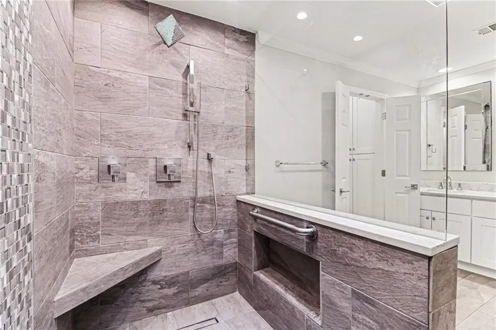 560 Flying Scot Way Alpharetta, GA 30005