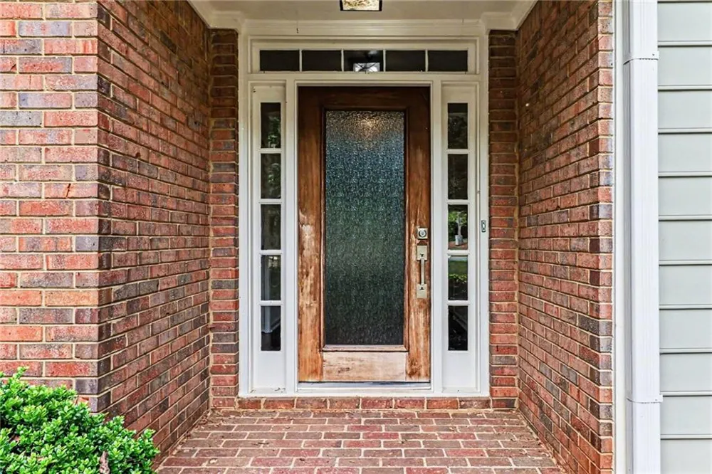 560 Flying Scot Way Alpharetta, GA 30005