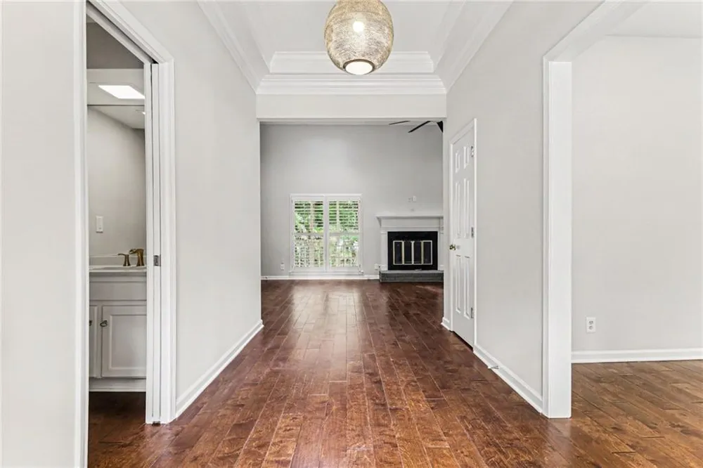 560 Flying Scot Way Alpharetta, GA 30005