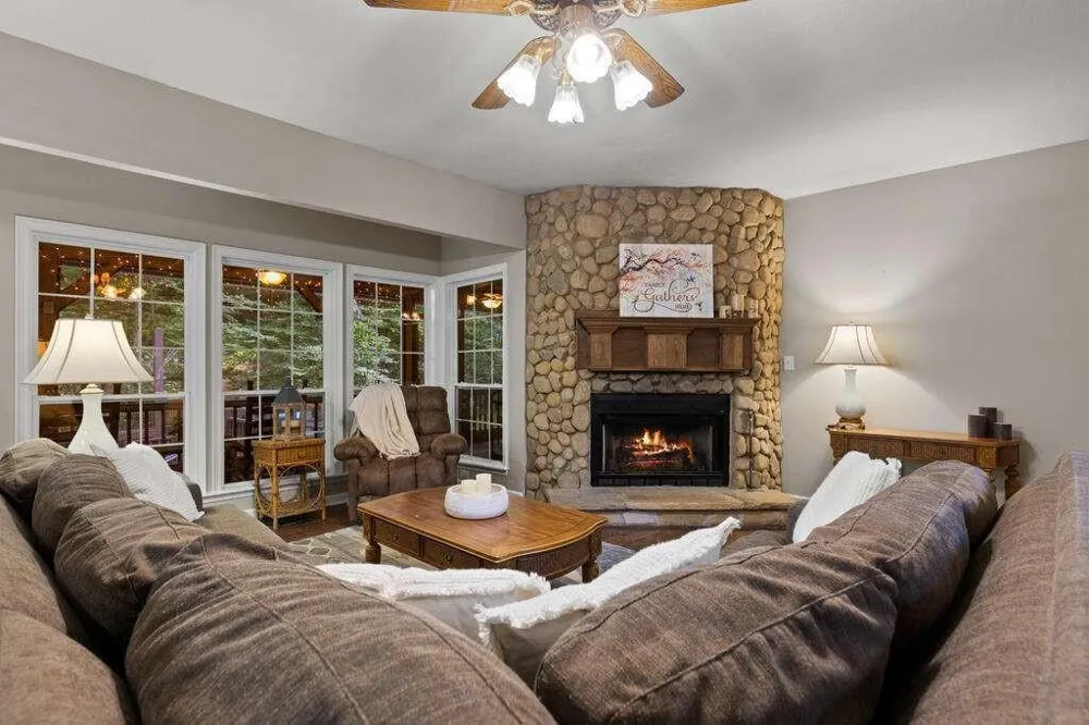 434 Lemmon Drive Ellijay, GA 30540