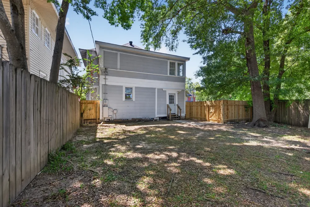 1042 Sheridan Avenue Shreveport, LA 71104