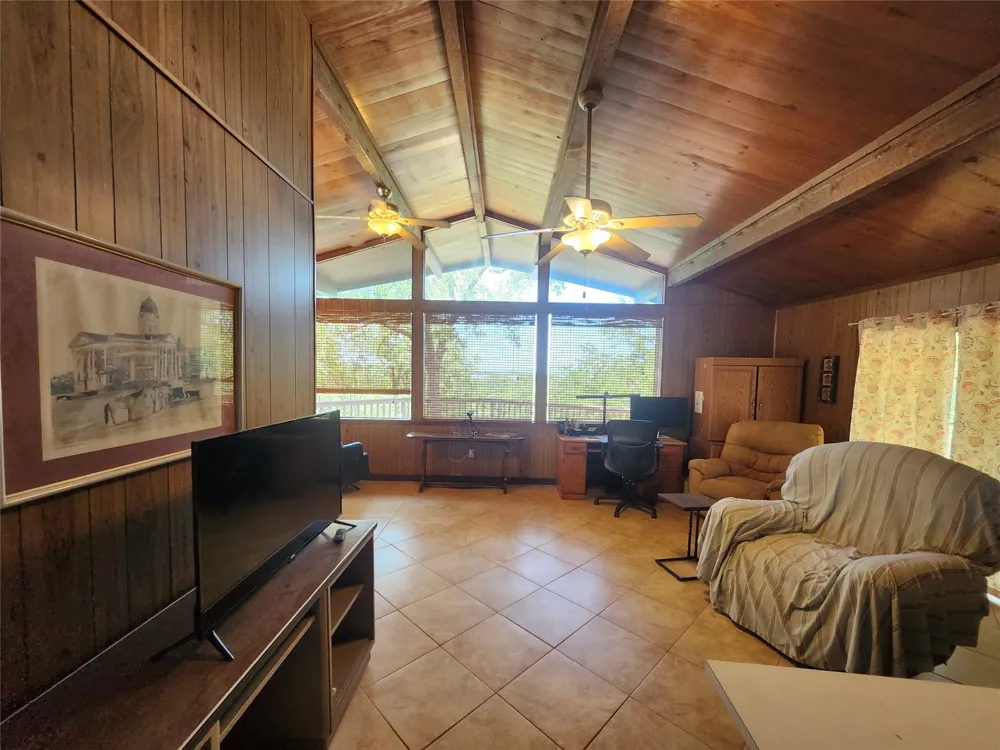 380 Nocona Drive Nocona, TX 76255