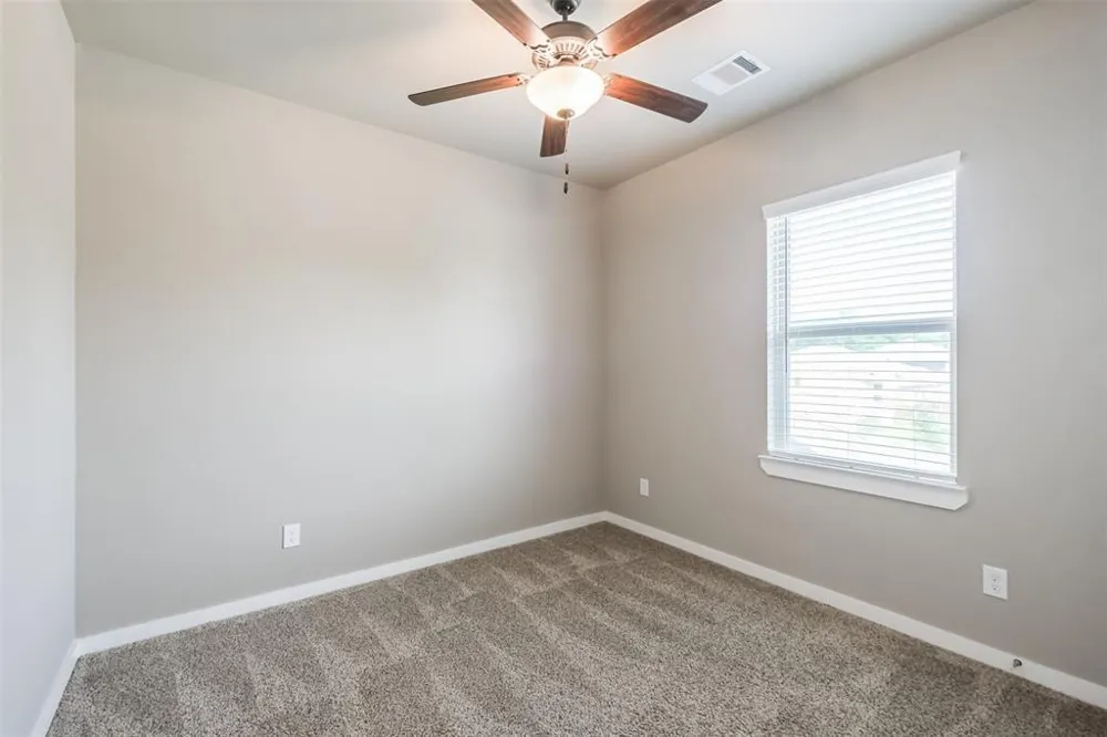 146 Parkgate #B Conroe, TX 77304