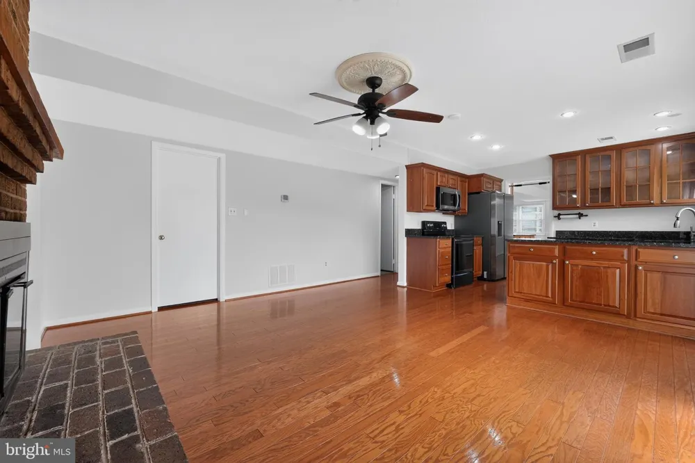 3149 SOUTHFIELD DRIVE Herndon, VA 20171