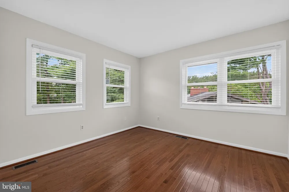 3149 SOUTHFIELD DRIVE Herndon, VA 20171