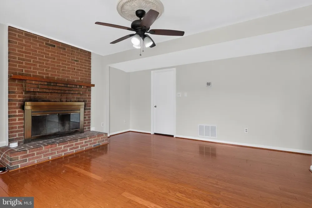 3149 SOUTHFIELD DRIVE Herndon, VA 20171
