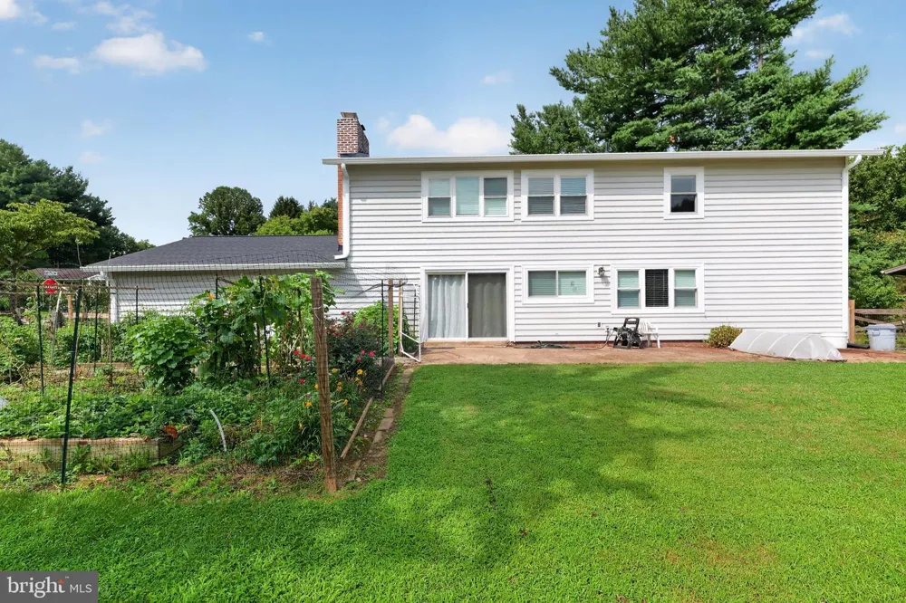 3149 SOUTHFIELD DRIVE Herndon, VA 20171