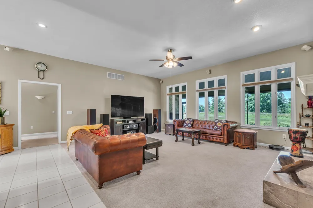 8786 Loire Valley Drive Tecumseh, MI 49286