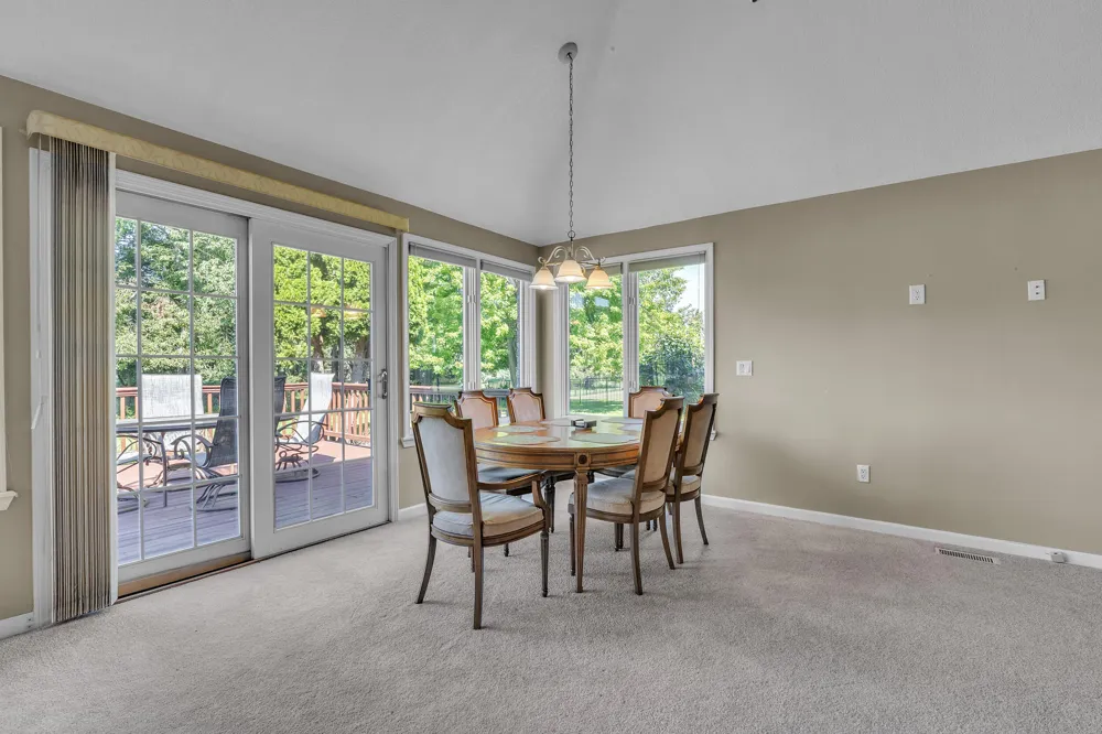 8786 Loire Valley Drive Tecumseh, MI 49286