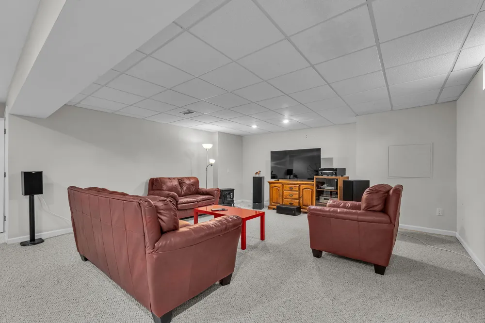 8786 Loire Valley Drive Tecumseh, MI 49286