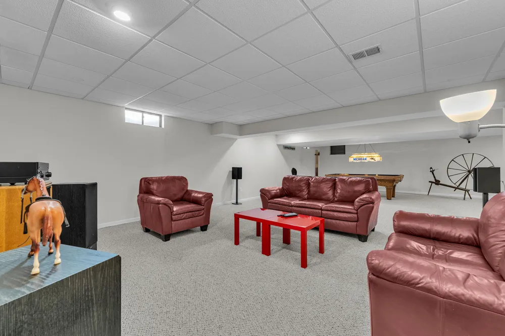 8786 Loire Valley Drive Tecumseh, MI 49286