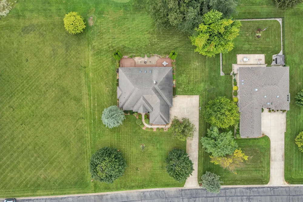 8786 Loire Valley Drive Tecumseh, MI 49286