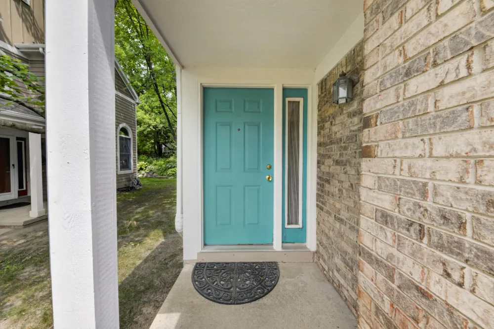 2445 Mulberry Court Ann Arbor, MI 48104