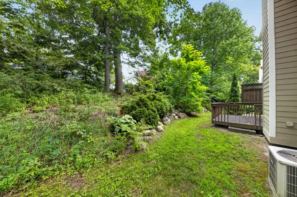 2445 Mulberry Court Ann Arbor, MI 48104