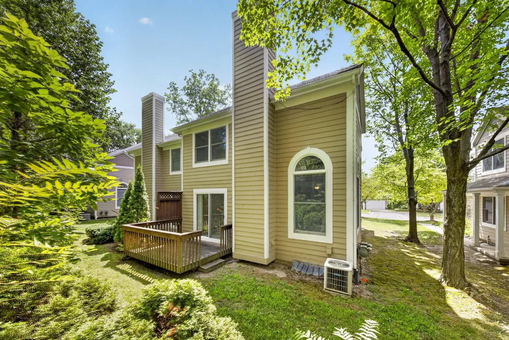2445 Mulberry Court Ann Arbor, MI 48104