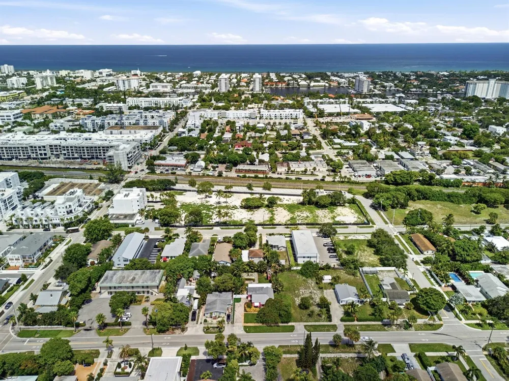 227233 S Swinton Avenue Delray Beach, FL 33444
