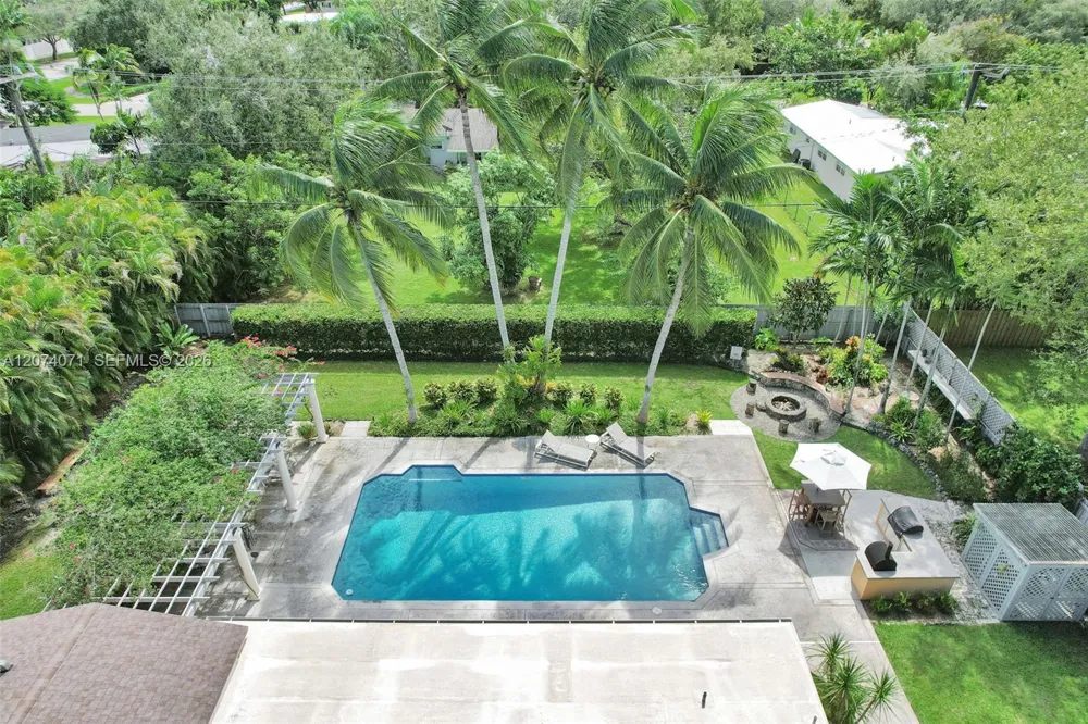 8220 SW 162nd St Palmetto Bay, FL 33157