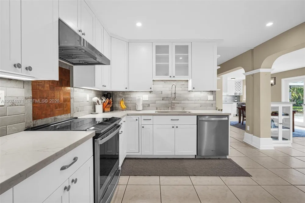 8220 SW 162nd St Palmetto Bay, FL 33157