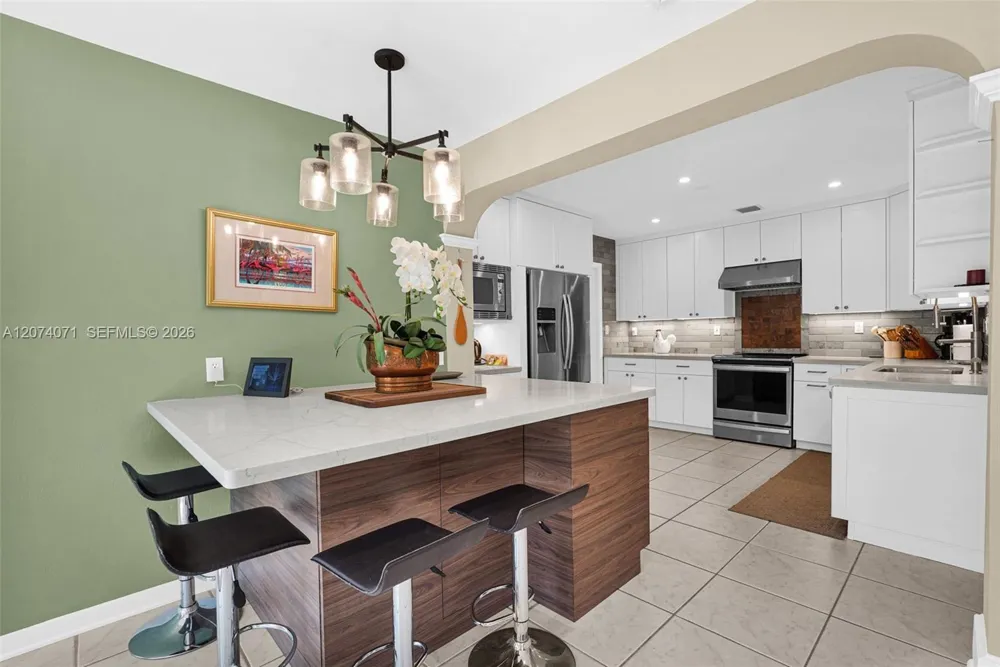 8220 SW 162nd St Palmetto Bay, FL 33157
