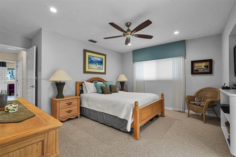 8220 SW 162nd St Palmetto Bay, FL 33157