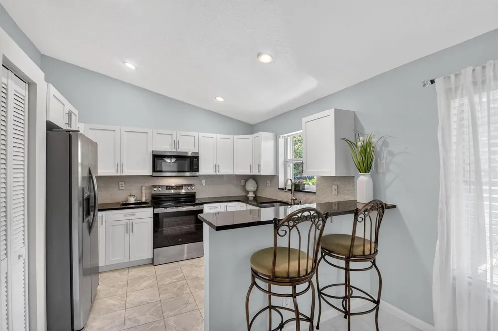1080 Salmon Isle 