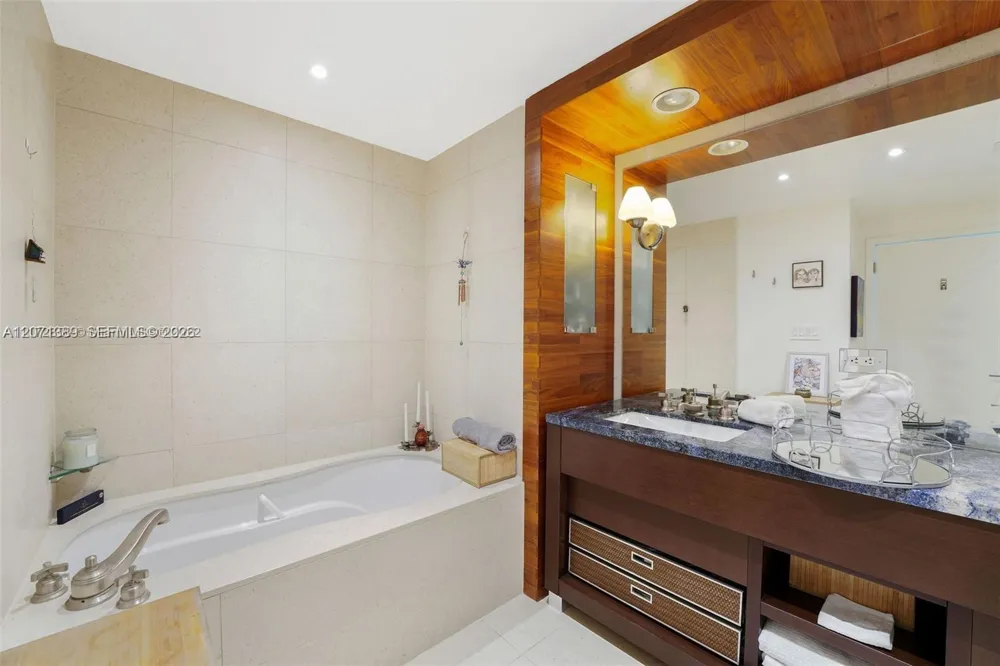 6799 Collins Ave #804 Miami Beach, FL 33141