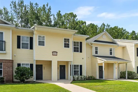 5007 NW 45TH ROAD #103