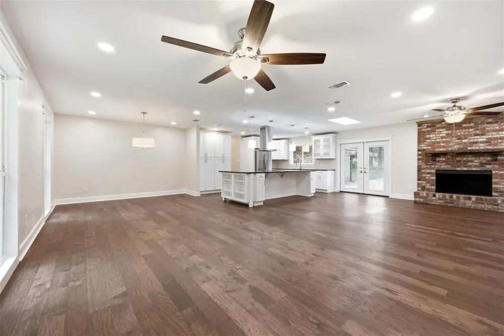 226 SW 80TH BOULEVARD Gainesville, FL 32607