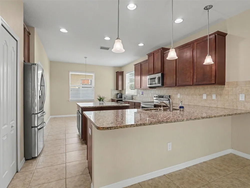 10413 AVIAN FORREST DRIVE Riverview, FL 33578