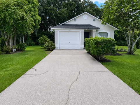 2513 DAFFADIL TERRACE