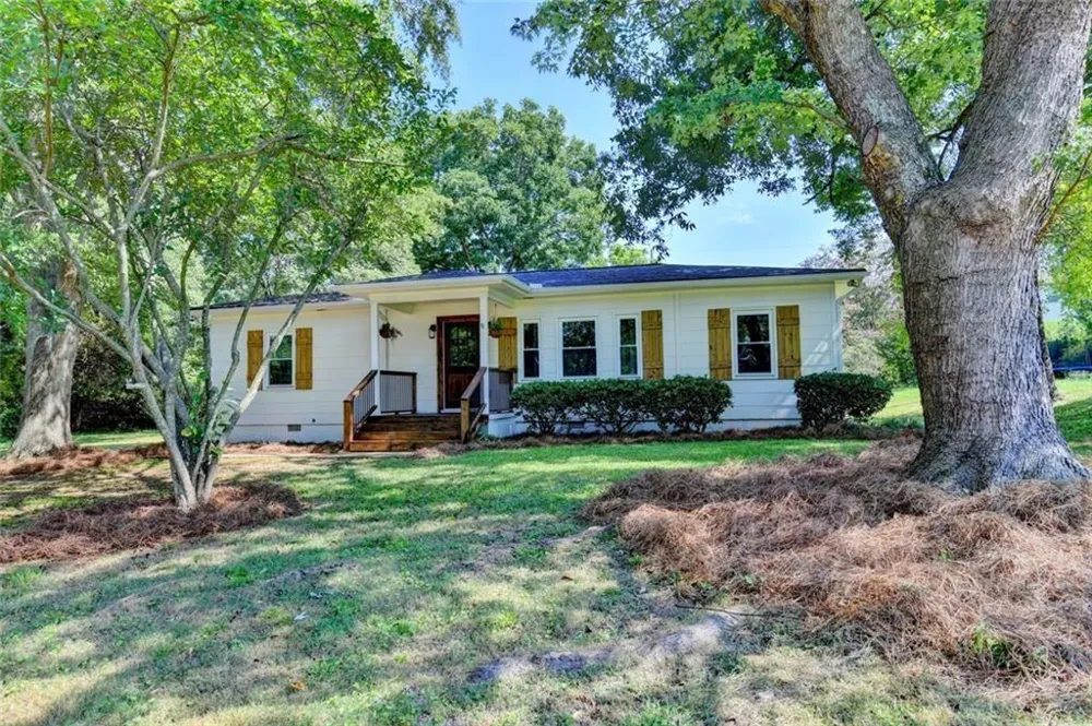 107 Lakeshore Circle Braselton, GA 30517