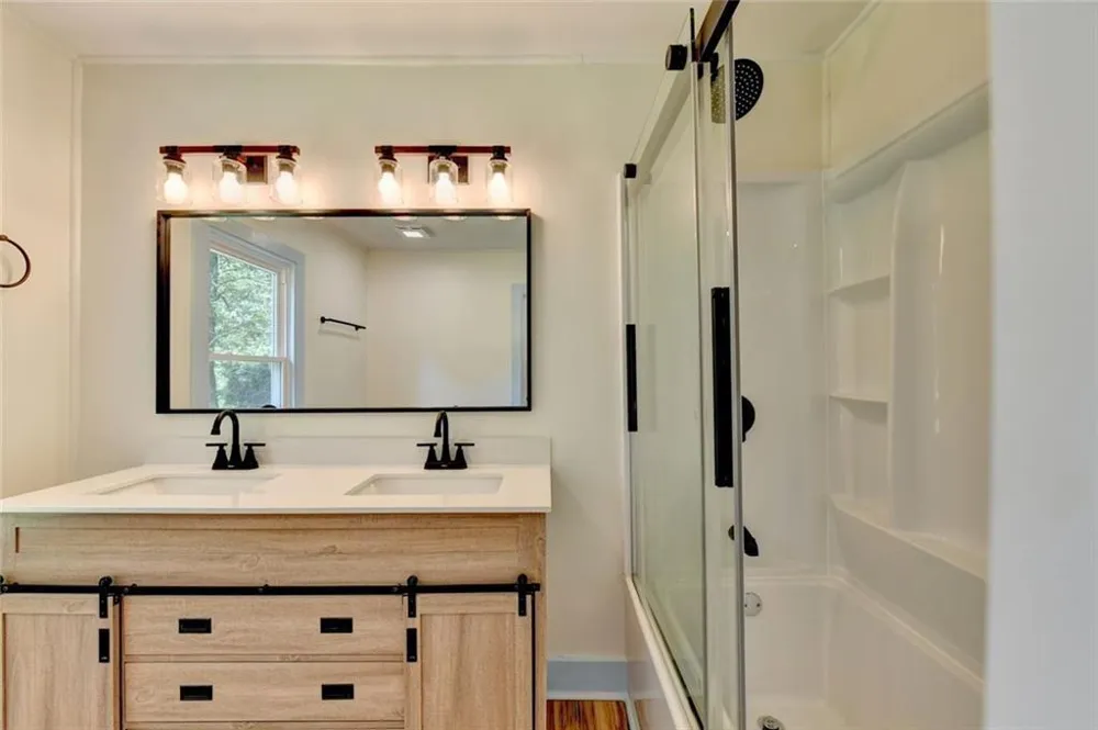 107 Lakeshore Circle Braselton, GA 30517