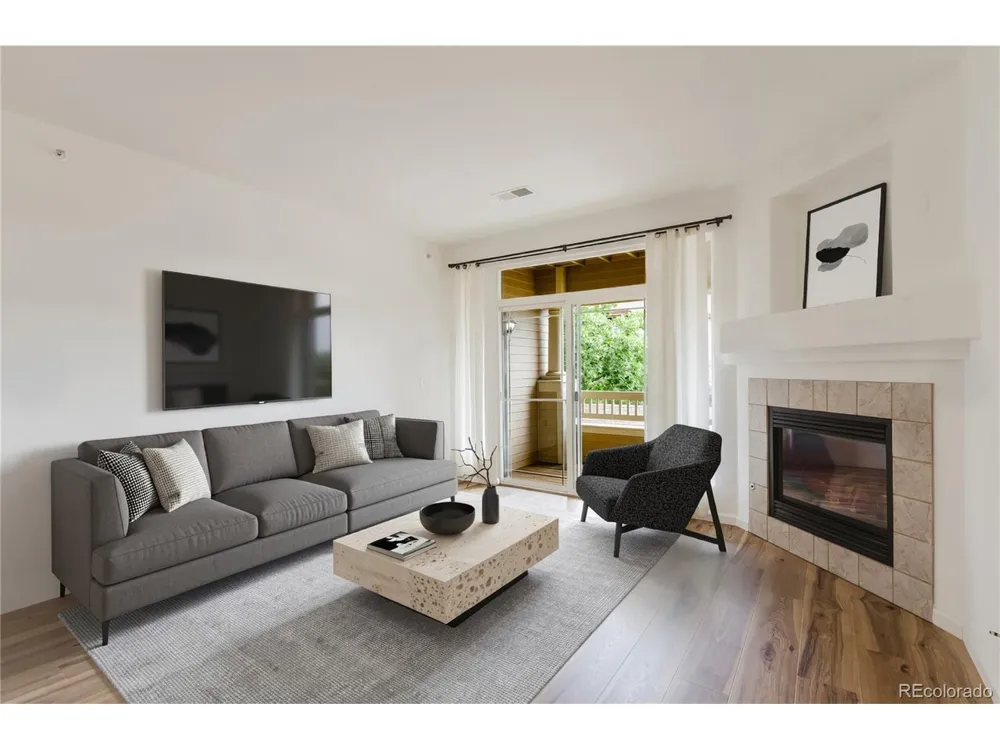 8465 S Holland Way #205 Littleton, CO 80128