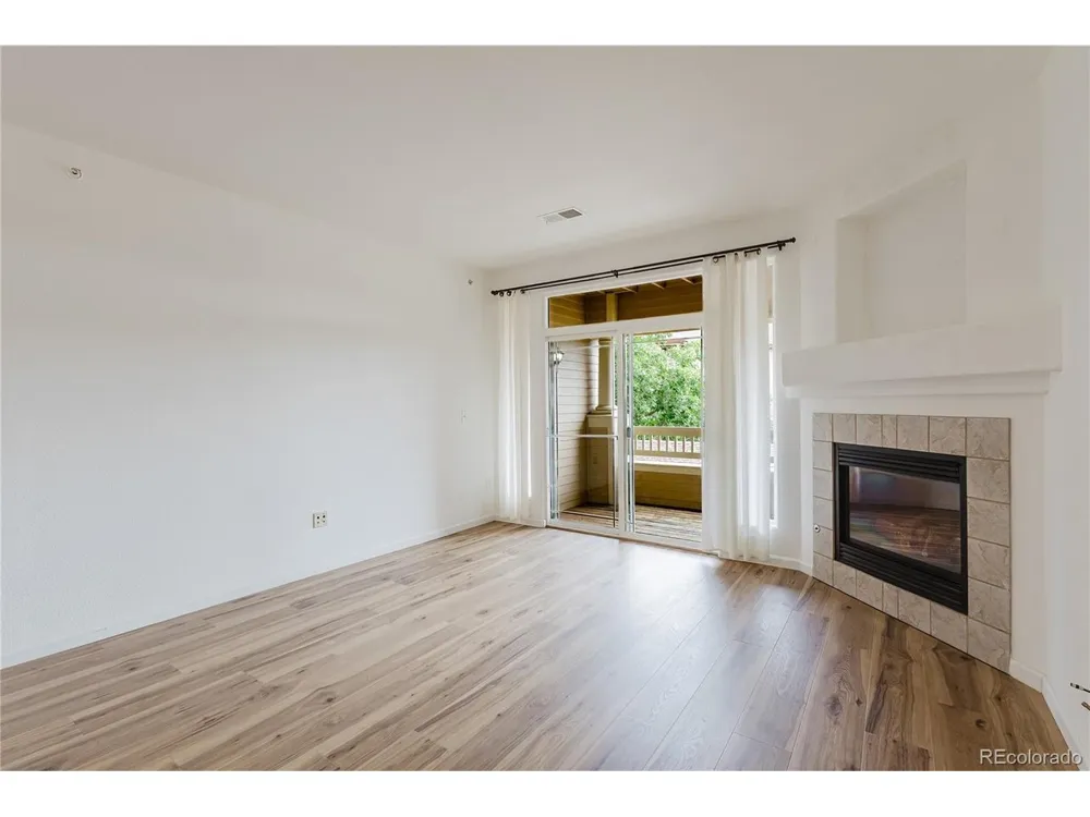 8465 S Holland Way #205 Littleton, CO 80128