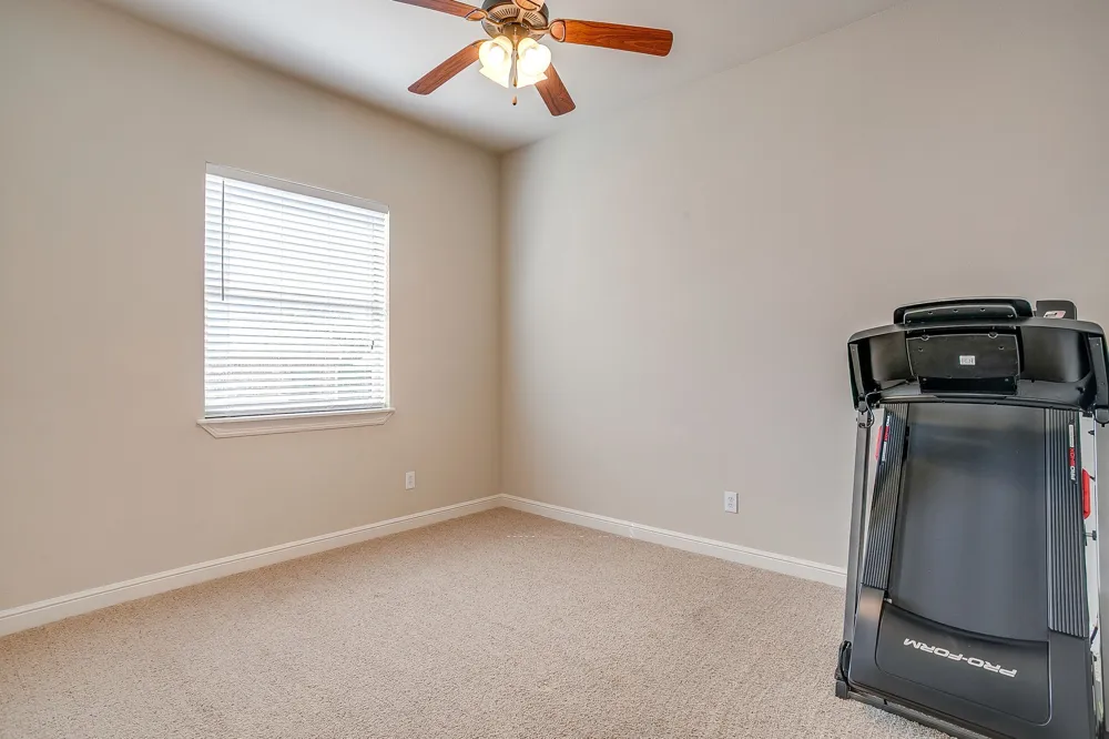 13041 Stacey Valley Drive Azle, TX 76020