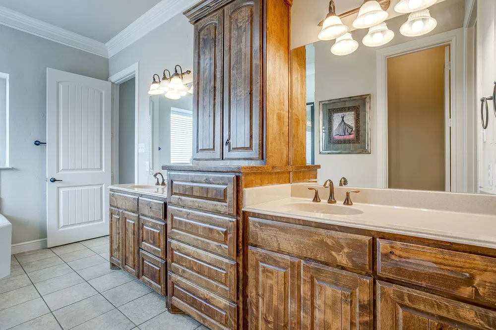 13041 Stacey Valley Drive Azle, TX 76020