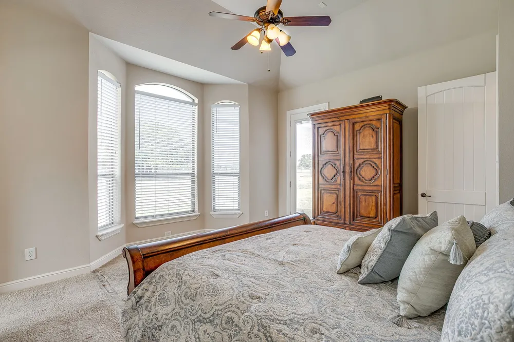 13041 Stacey Valley Drive Azle, TX 76020