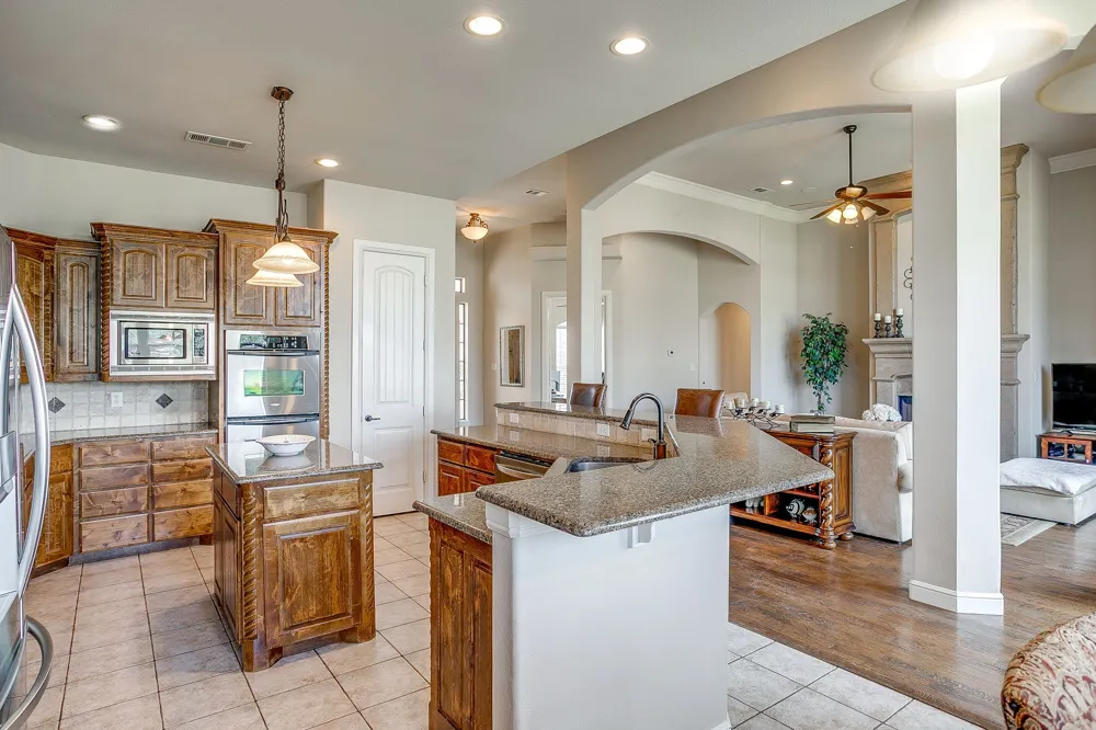 13041 Stacey Valley Drive Azle, TX 76020