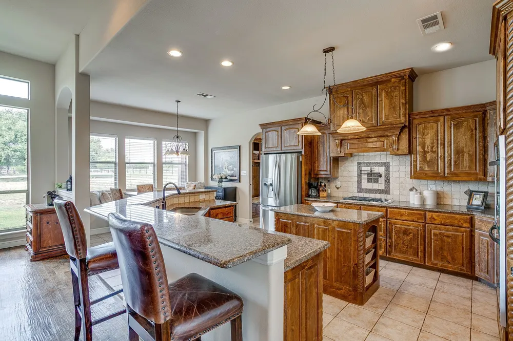13041 Stacey Valley Drive Azle, TX 76020