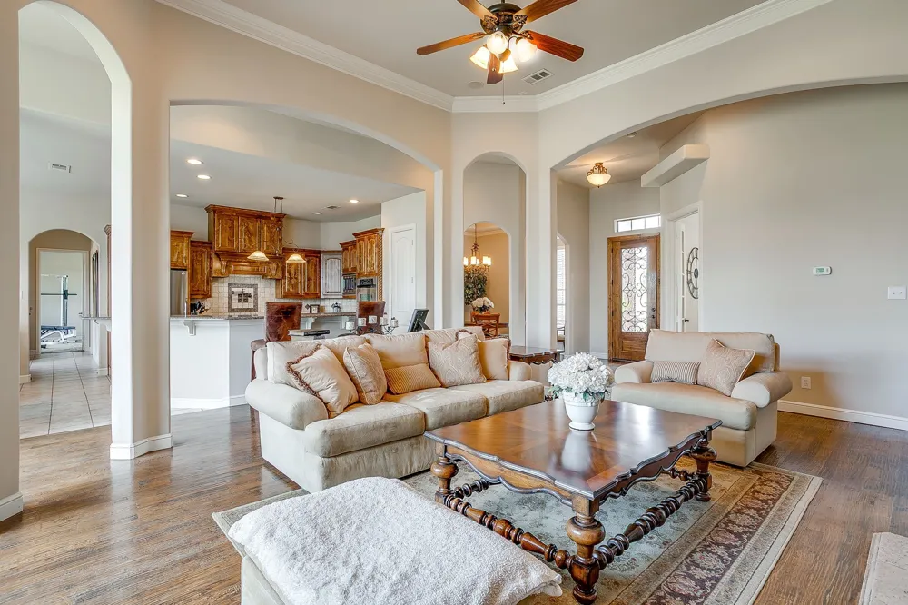 13041 Stacey Valley Drive Azle, TX 76020