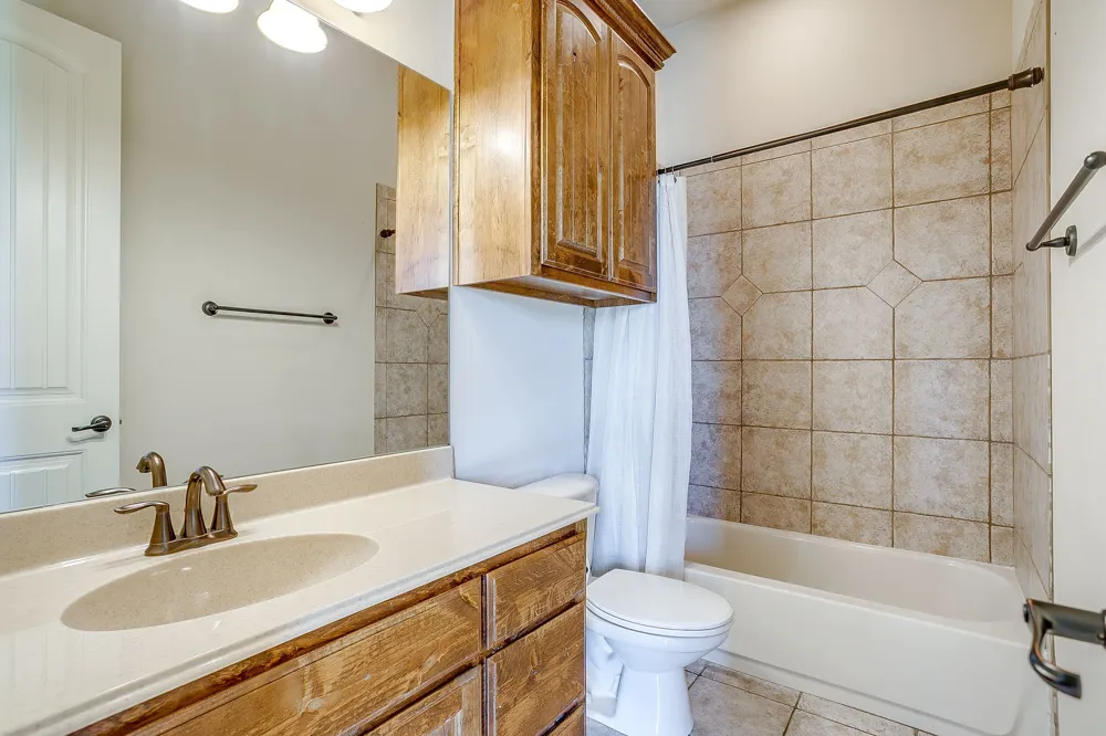 13041 Stacey Valley Drive Azle, TX 76020